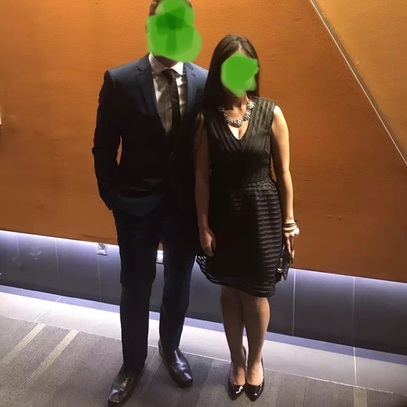 H&M sleeveless fit&flare black dress low cut v neck - Picture 7 of 9